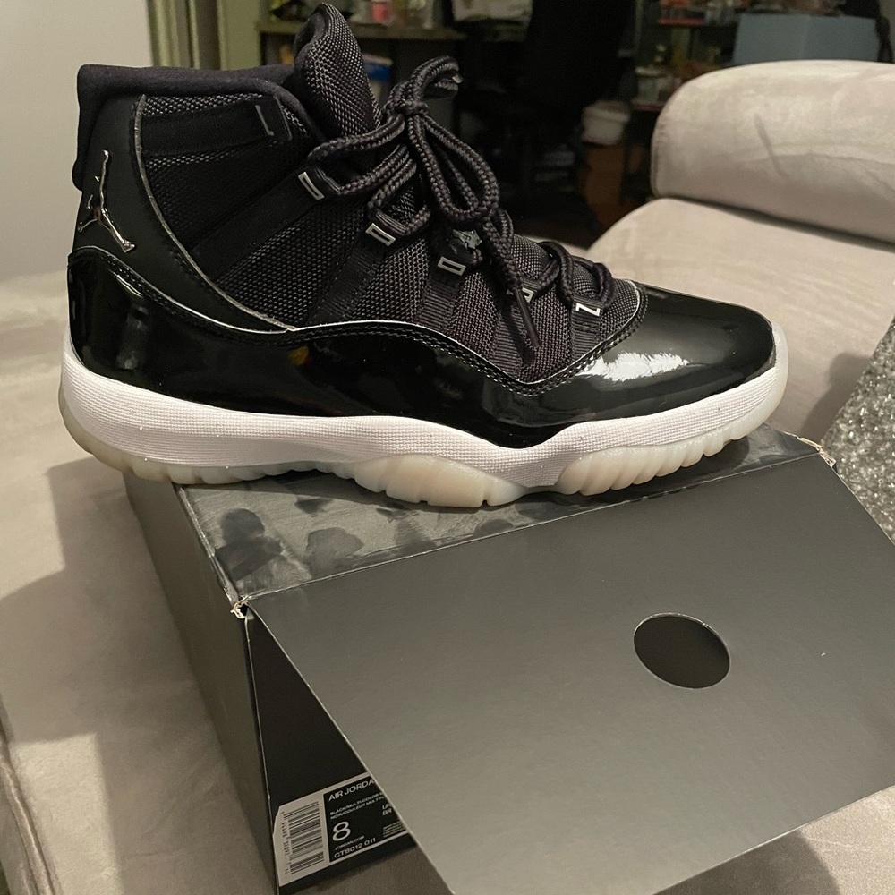 Men’s 8 Jordan 11s Jubilee